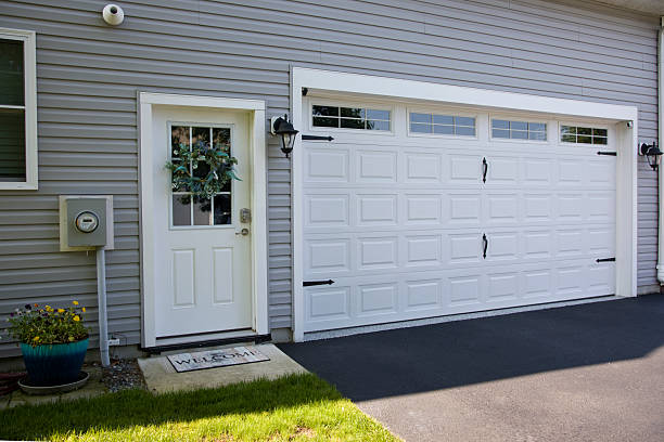 24/7 Emergency Garage Door Roller Replacement experts in Riddle, OR